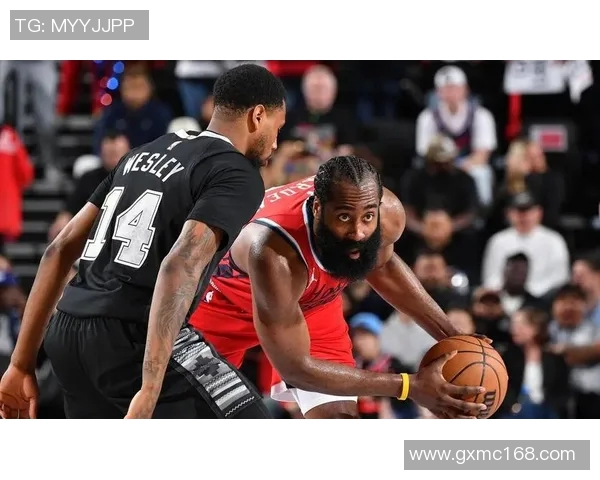 超级对决！哈登携手巨星激战成焦点引领全场赛事高潮